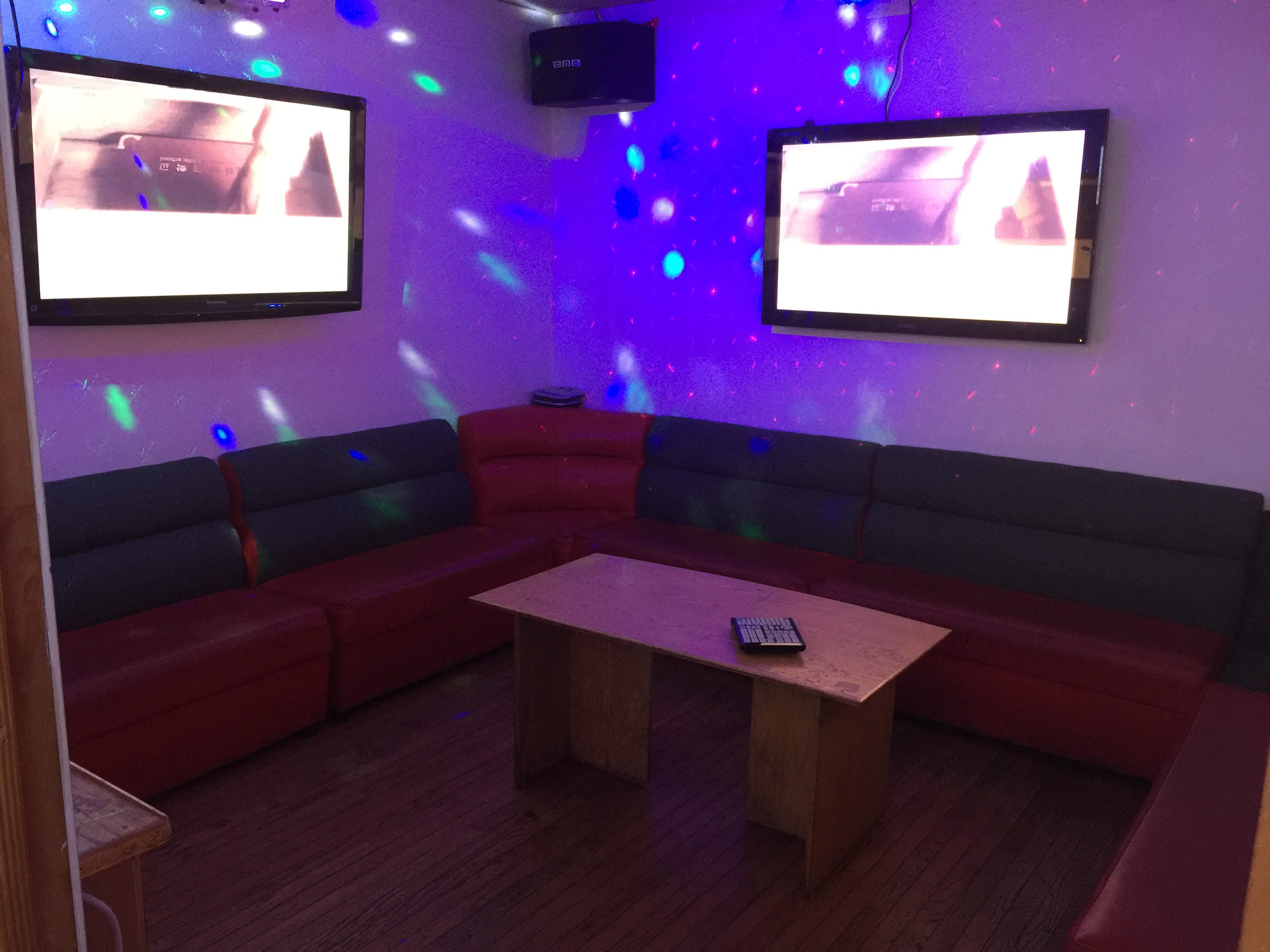 Medium Karaoke Room Lincoln Chicago